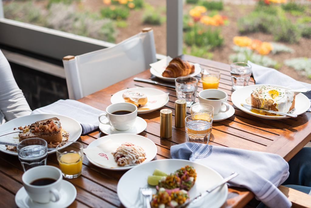 breakfast at the lake house canandaigua